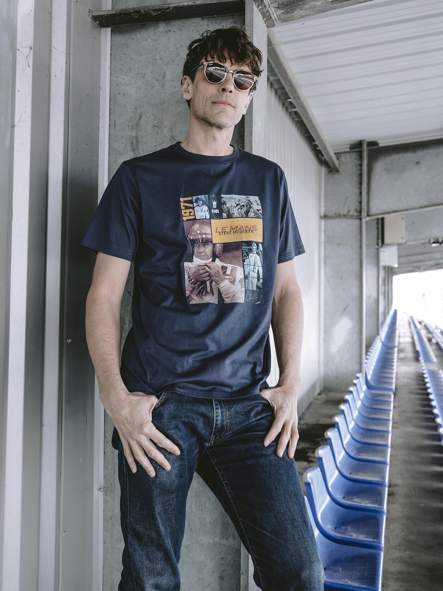 T-SHIRT POSTER - NAVY