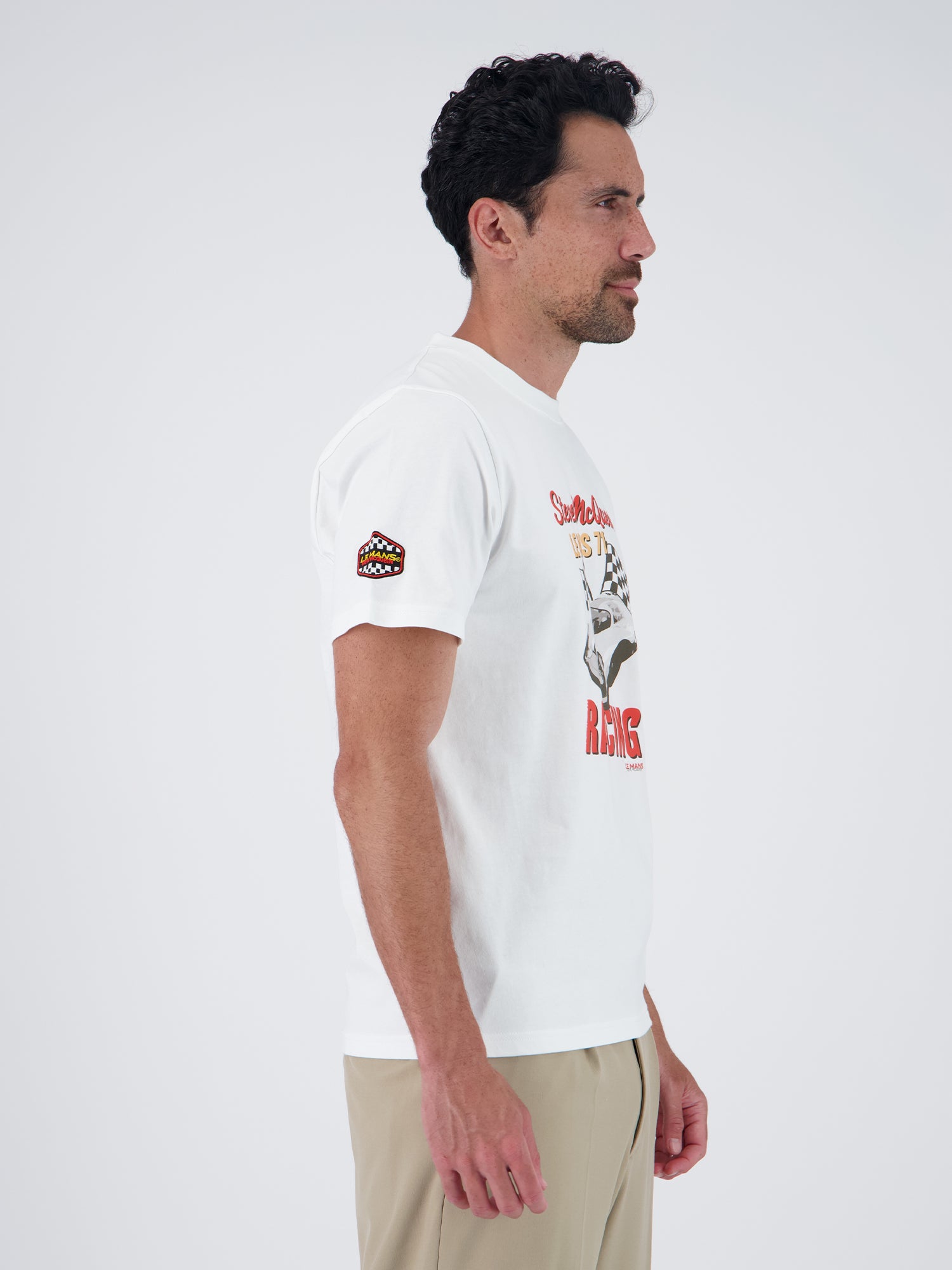 VICTORY FLAG TEE - OFF WHITE