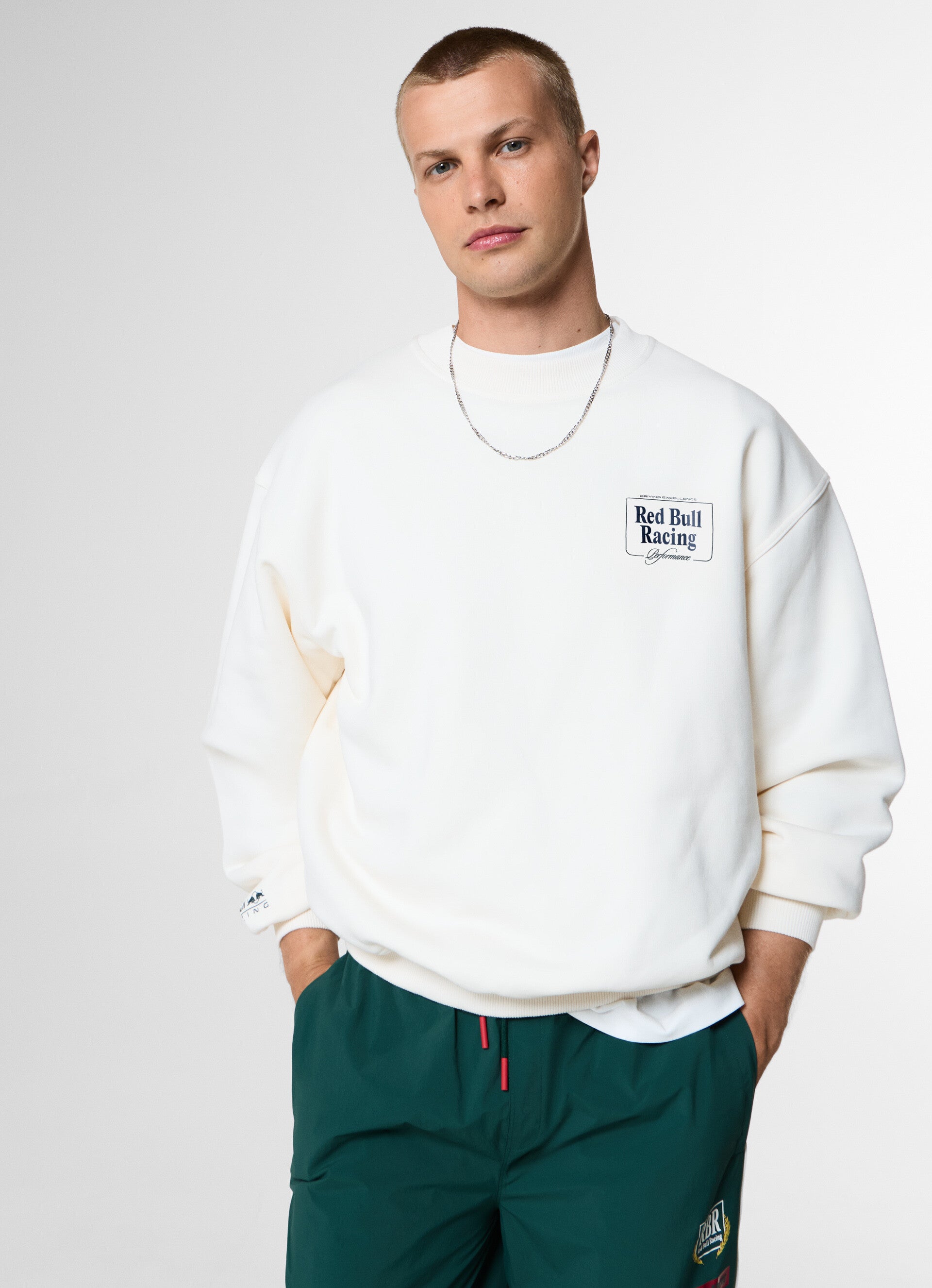 PERFORMANCE CREW - off white