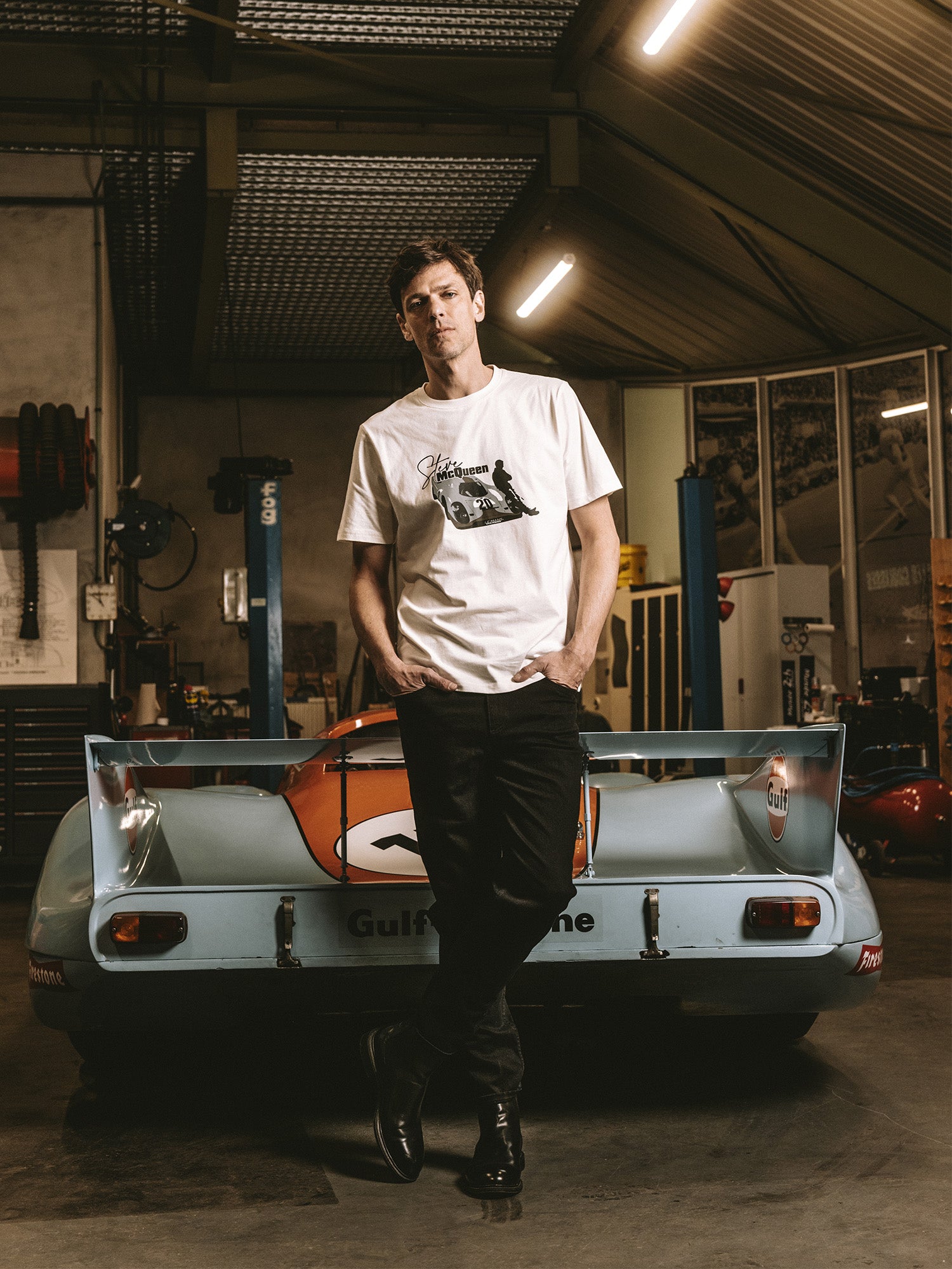 T-SHIRT POSE - OFF WHITE